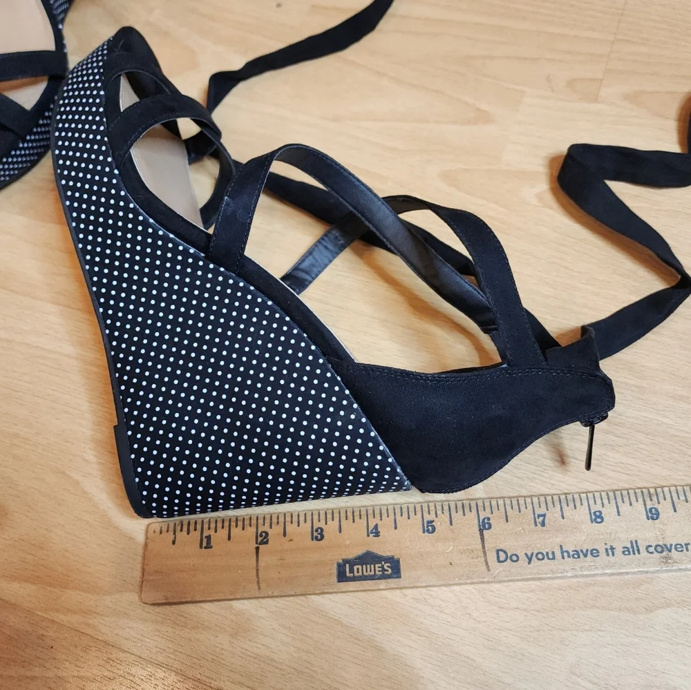 Size 13W Torrid Black Polka Dot Strappy Ankle Wrap Platform Wedge‎ Shoe Sandal